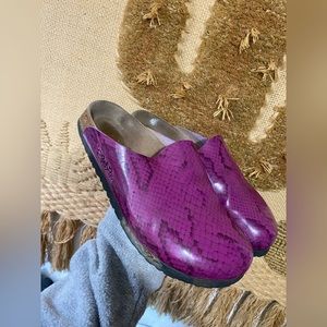 Birkenstocks Clogs 🎀